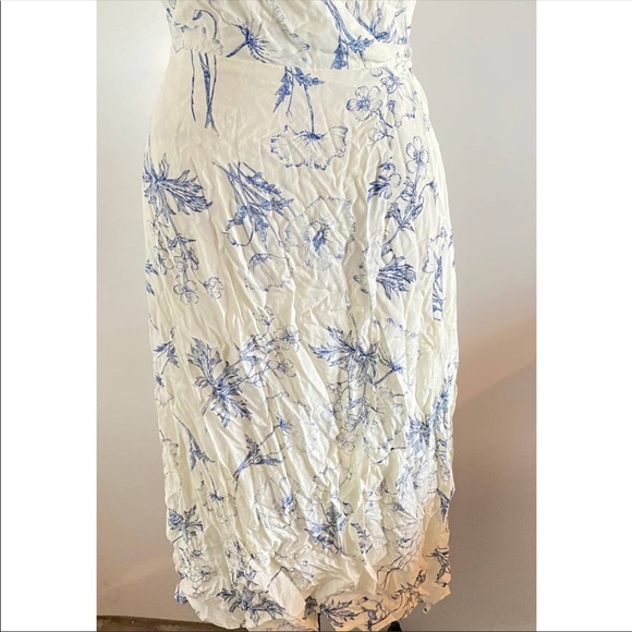 ASTR  The Label Women's Sketch Floral Midi Elysian Dress Size Medium - Picture 4 of 7